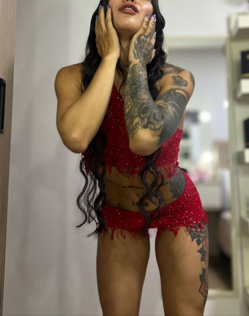 Pamela, escort de 24 años y tatujales en sus brazos y piernas en Malaga Pamela, escort de 24 años y tatujales en sus brazos y piernas en Malaga