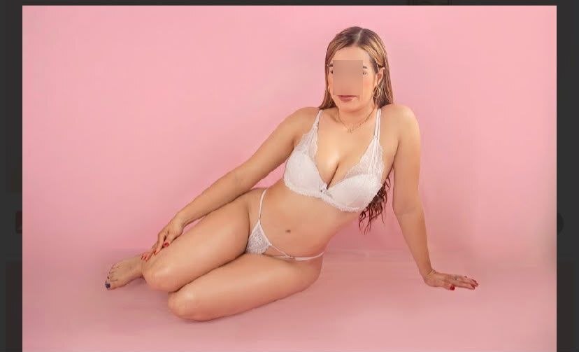Roxy, escort luce lenceria de encaje blanca en Velazquez24 Roxy, escort luce lenceria de encaje blanca en Velazquez24